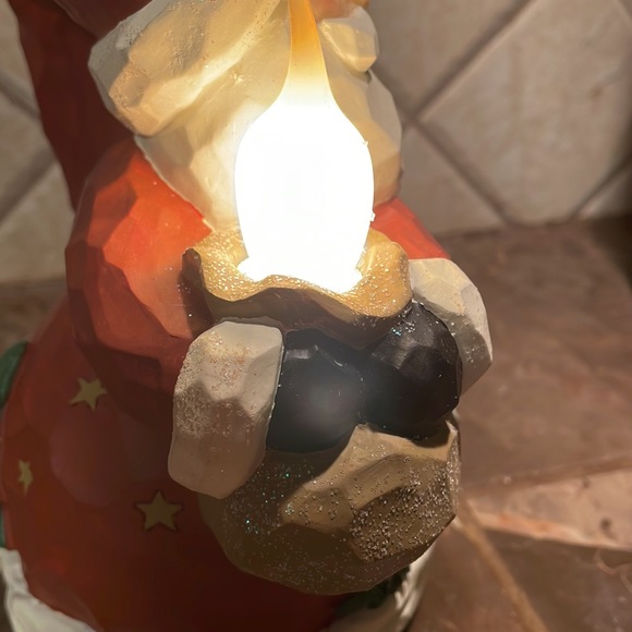 Vintage Ceramic Christmas Santa Holding A Candle Electric Lights Up Candle - Picture 9 of 16